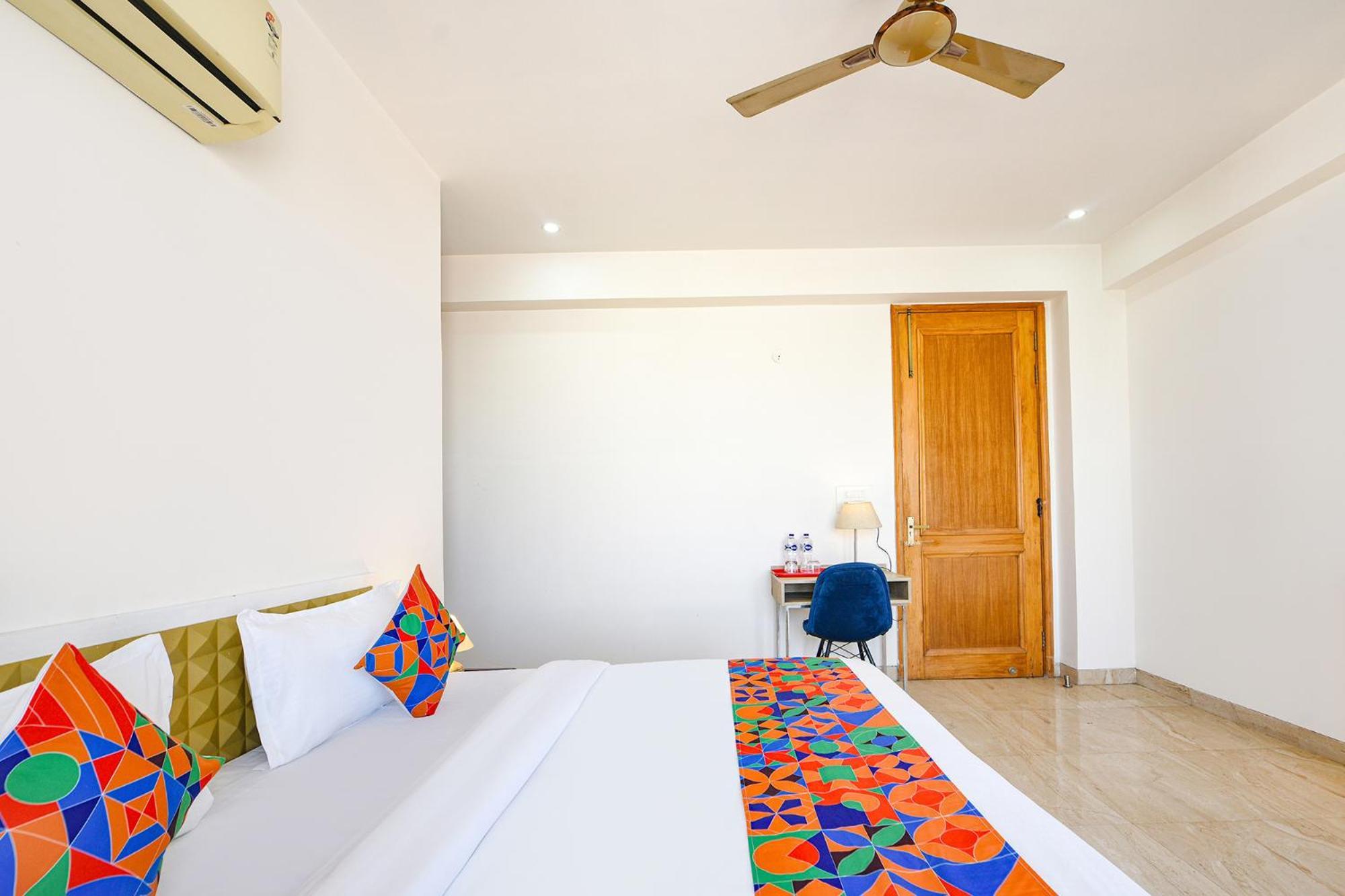 Fabhotel Ar Suites غورغاون المظهر الخارجي الصورة