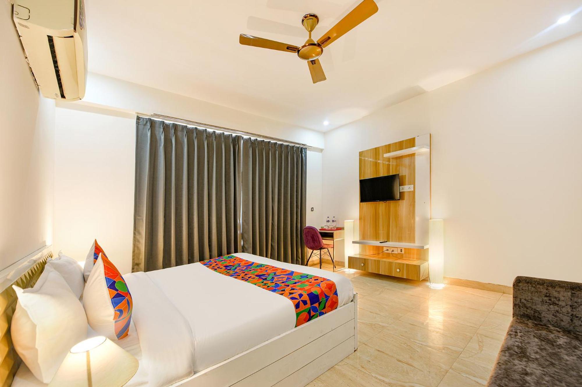 Fabhotel Ar Suites غورغاون المظهر الخارجي الصورة
